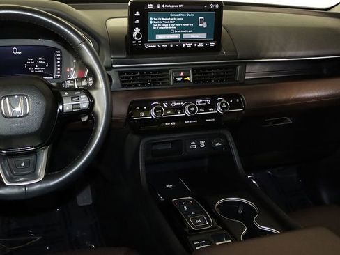 Used 2023 Honda Pilot Elite image 17