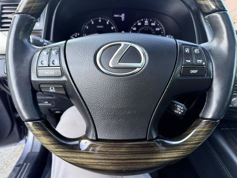Used 2015 Lexus LS 460 AWD w/ Comfort Package image 35