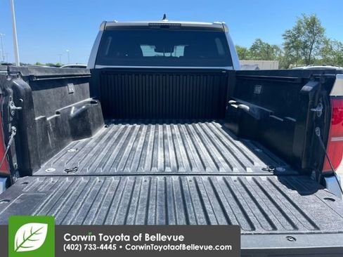 Used 2024 Toyota Tacoma TRD Sport AWD/4WD image 29