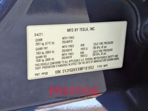 Used 2021 Tesla Model Y Long Range AWD/4WD image 32
