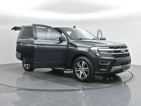 Used 2022 Ford Expedition Limited image 37