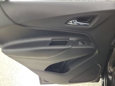 Used 2022 Chevrolet Equinox LT FWD image 14