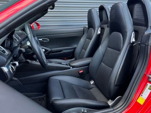 Used 2022 Porsche 718 Boxster RWD image 5