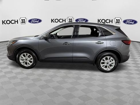 Used 2023 Ford Escape Active w/ Tech Pack #2 AWD/4WD image 4