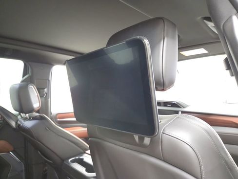 Used 2023 GMC Yukon Denali Ultimate w/ LPO, Floor Liner Package AWD/4WD image 12