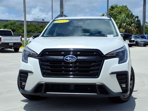 Used 2023 Subaru Ascent Onyx Edition Limited AWD/4WD image 2