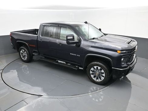 Used 2024 Chevrolet Silverado 2500 Custom w/ Custom Value Package AWD/4WD image 18