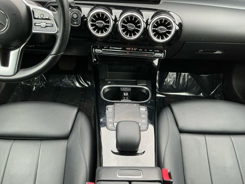 Used 2022 Mercedes-Benz A 220 image 11