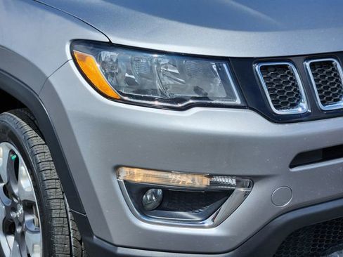 Used 2019 Jeep Compass Limited AWD/4WD image 9