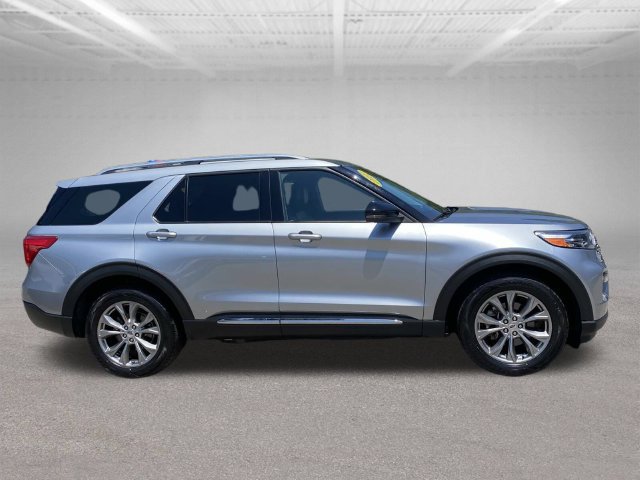 Used 2022 Ford Explorer Limited w/ Equipment Group 301A AWD/4WD image 5
