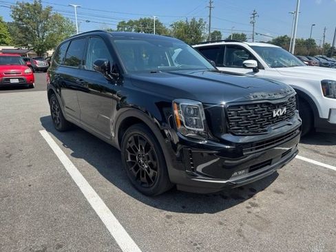 Certified 2022 Kia Telluride SX w/ Nightfall Edition Package AWD/4WD image 2