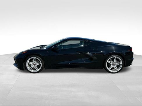 Used 2025 Chevrolet Corvette Stingray Premium Cpe w/ 3LT image 3