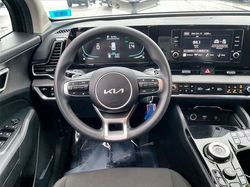 Certified 2023 Kia Sportage LX image 16