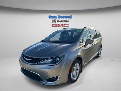 Used 2017 Chrysler Pacifica Touring-L Plus w/ Advanced Safetytec Group