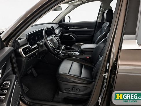 Used 2025 Kia Telluride S FWD image 10
