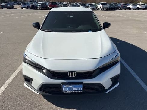 Used 2023 Honda Civic Sport image 8