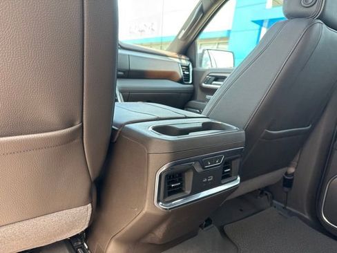 Used 2025 GMC Sierra 1500 Denali AWD/4WD image 14