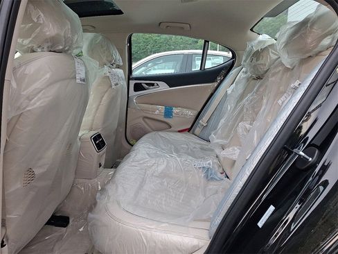 New 2026 Genesis G70 2.5T Prestige image 6