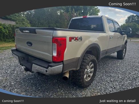 Used 2017 Ford F250 Lariat w/ Chrome Package AWD/4WD image 5