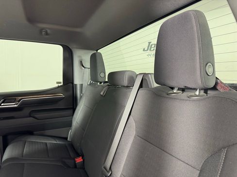 Used 2025 Chevrolet Silverado 1500 LT image 22