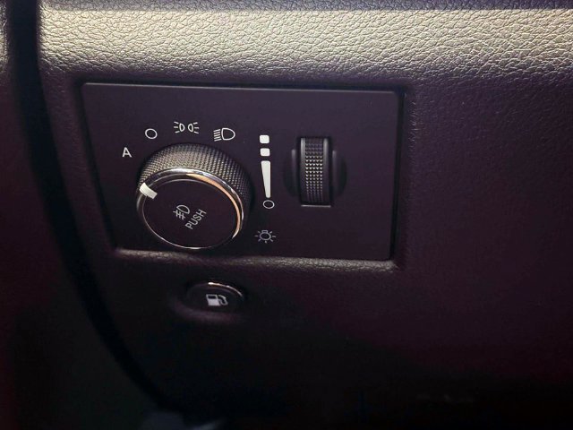 Certified 2020 Jeep Grand Cherokee Laredo w/ Security & Convenience Group AWD/4WD image 20