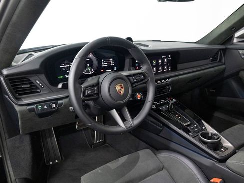 Certified 2025 Porsche 911 Carrera GTS RWD image 4
