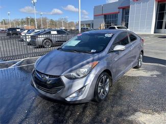 Used 2013 Hyundai Elantra SE video 1