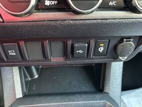 Used 2022 Toyota Tacoma TRD Sport image 18