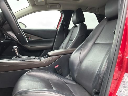 Used 2021 MAZDA CX-30 AWD 2.5 S w/ Premium Package image 17