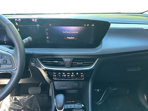Used 2024 Buick Encore GX Avenir w/ Avenir Technology Package image 12