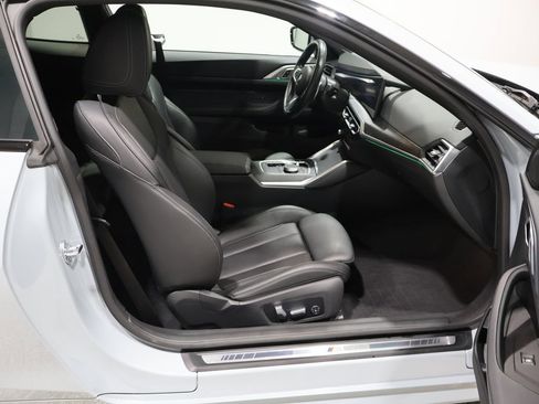 Used 2024 BMW 430i xDrive Coupe w/ M Sport Package image 19