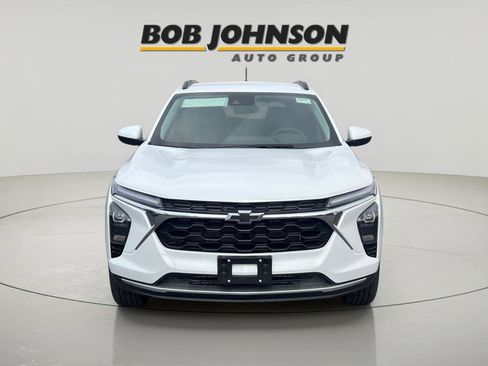 New 2026 Chevrolet Trax LT w/ Driver Confidence Package image 8