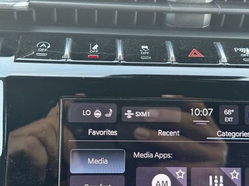 Certified 2024 Jeep Grand Cherokee Laredo w/ Luxury Tech Group I AWD/4WD image 35