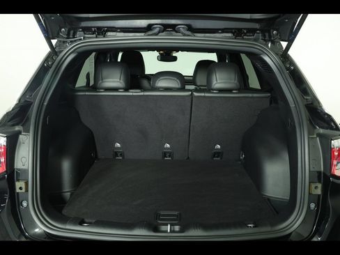 Used 2023 Jeep Compass Latitude AWD/4WD image 13