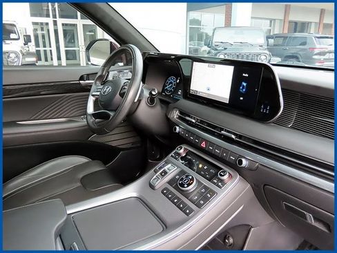 Used 2024 Hyundai Palisade Calligraphy AWD/4WD image 8
