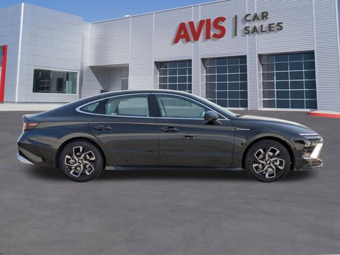Used 2025 Hyundai Sonata SEL FWD image 5