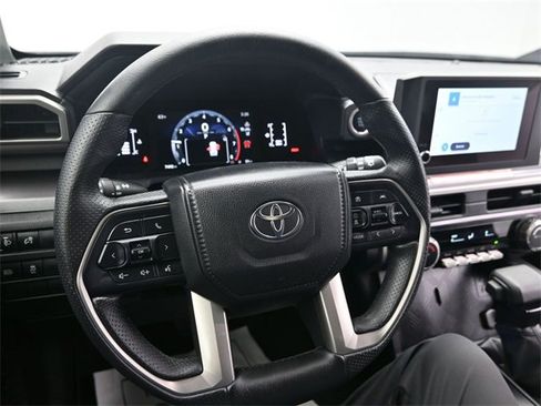 Used 2025 Toyota 4Runner SR5 image 14