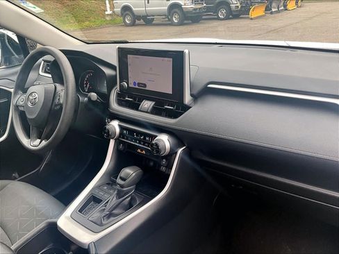 Used 2024 Toyota RAV4 XLE image 14