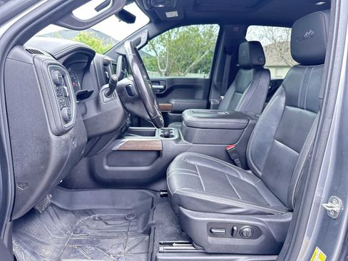 Used 2021 Chevrolet Silverado 1500 High Country w/ Technology Package AWD/4WD image 15
