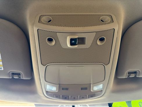 Used 2017 Ford F250 Lariat w/ Chrome Package image 18