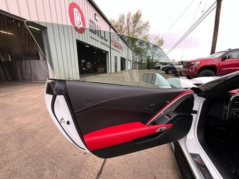 Used 2019 Chevrolet Corvette ZR1 RWD image 12