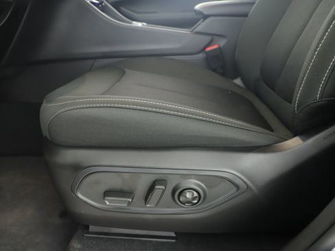 New 2025 Jeep Grand Cherokee Laredo w/ Luxury Tech Group I image 10