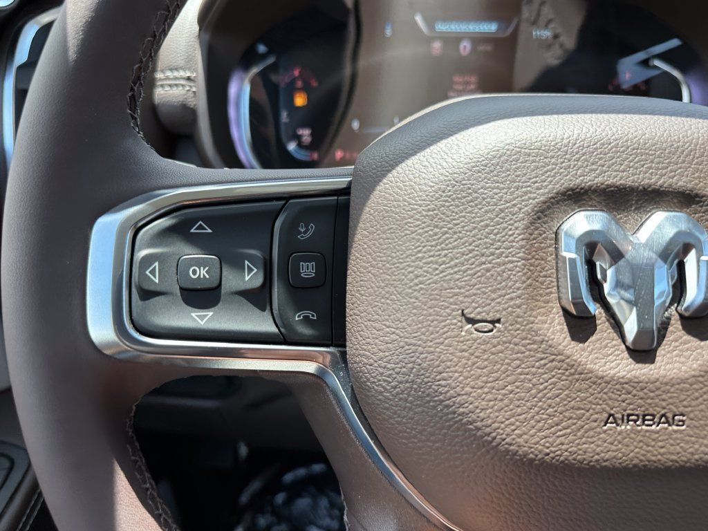 New 2026 RAM 2500 Laramie AWD/4WD image 24