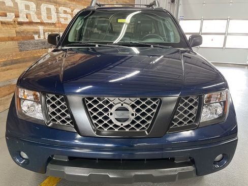 Used 2007 Nissan Frontier LE w/ Leather Pkg image 7