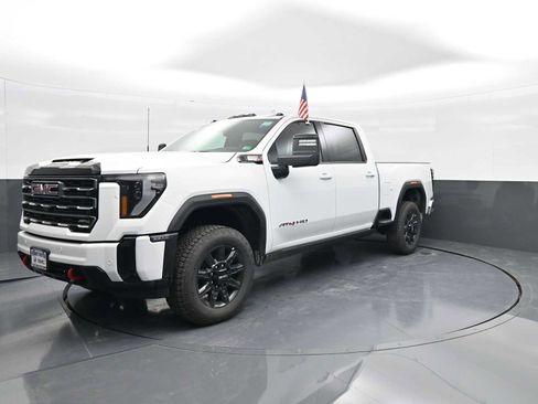 New 2025 GMC Sierra 2500 AT4 w/ AT4 Premium Plus Package image 4