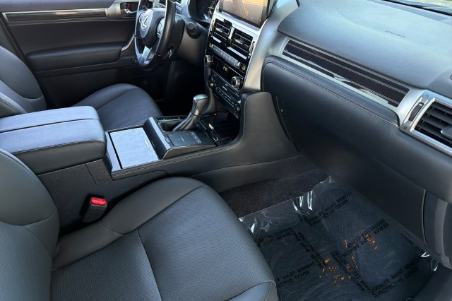 Used 2022 Lexus GX 460 Premium w/ Premium Package AWD/4WD image 20
