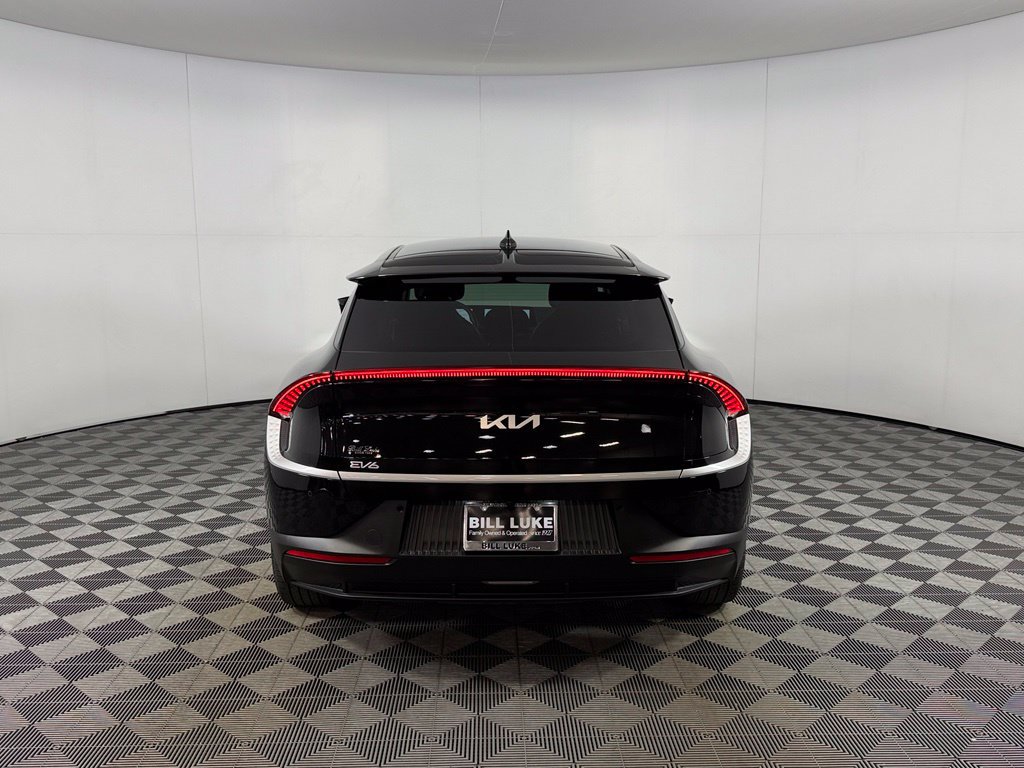 Used 2024 Kia EV6 Light AWD/4WD image 8