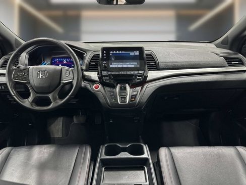 Used 2024 Honda Odyssey Sport image 11