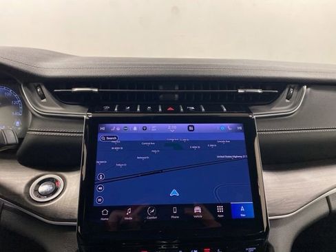 Used 2024 Jeep Grand Cherokee L Limited w/ Luxury Tech Group II image 15