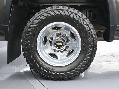 Used 2022 Chevrolet Silverado 3500 LTZ w/ LTZ Convenience Package AWD/4WD image 18